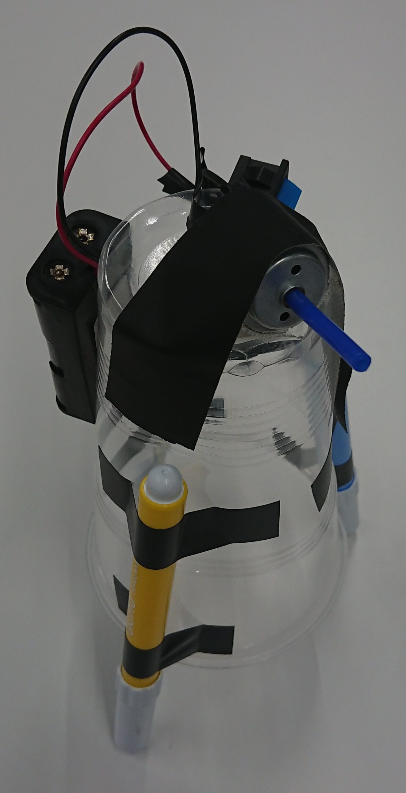Read more about the article Kunstiroboti valmistamine